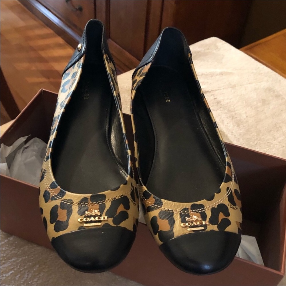 Coach flats